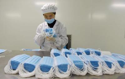 浙江仙居:復工轉(zhuǎn)產(chǎn)口罩 助力疫情防控